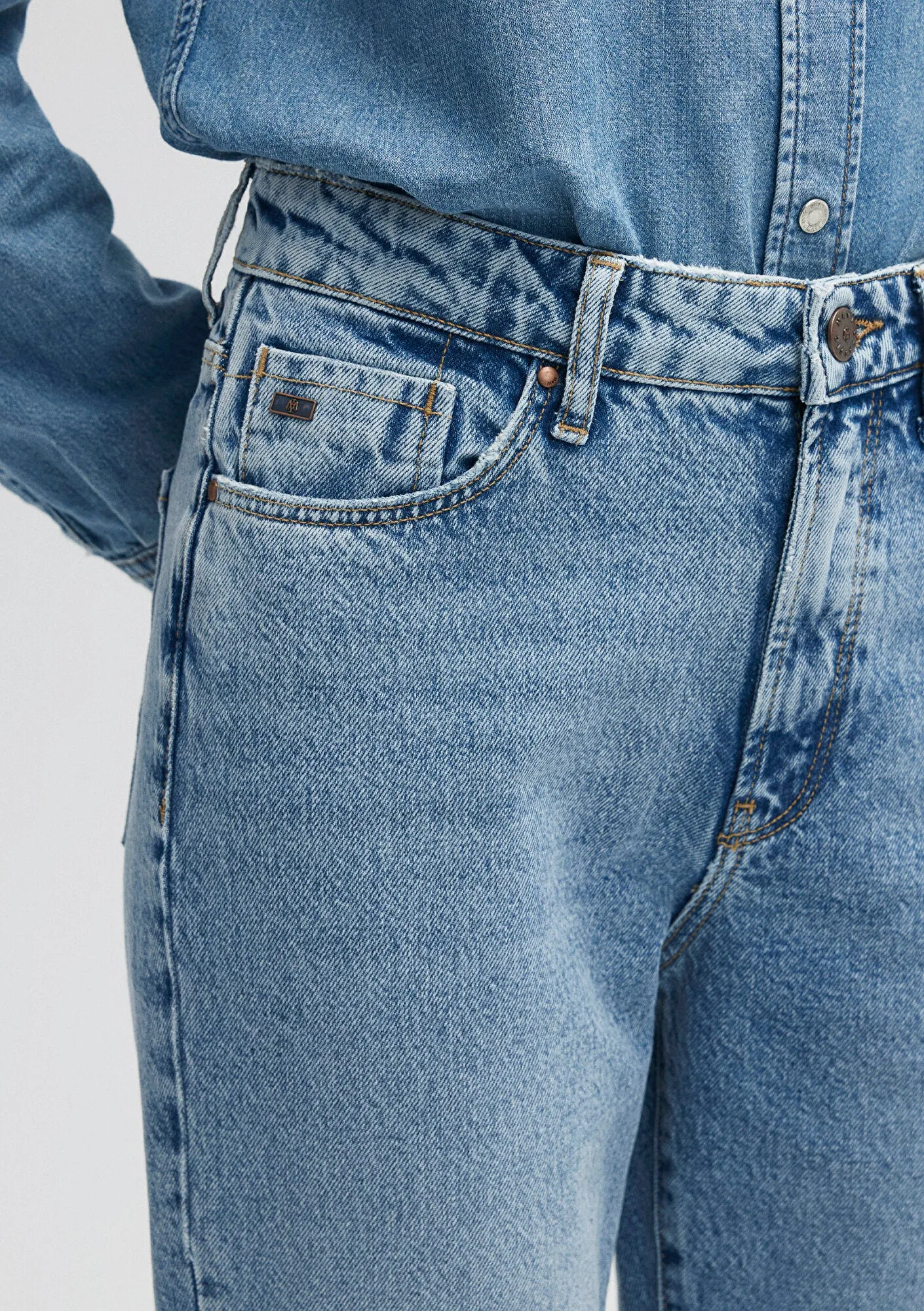New York Mid Brushed Classic Denim Jean Pants