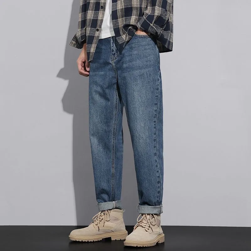 Relaxed Fit Tapered Leg Jeans for Effortless Style