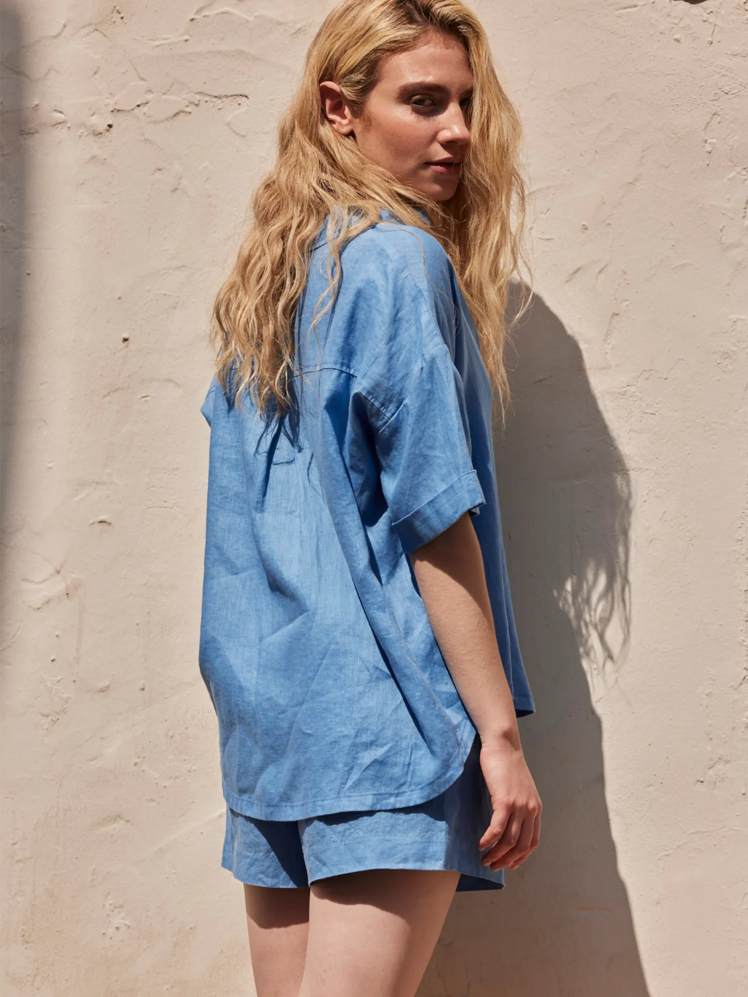 Short cropped linen shirt