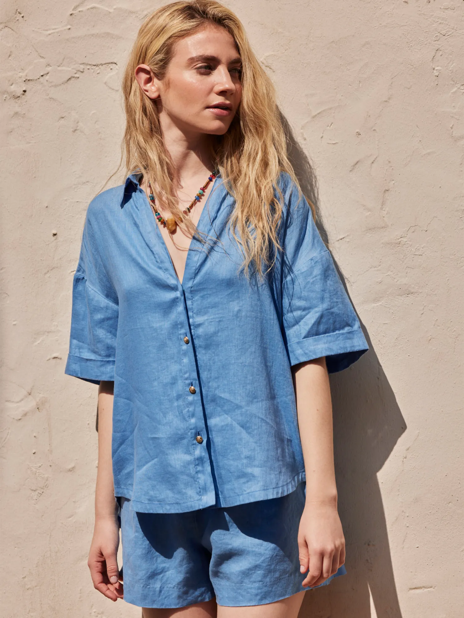 Short cropped linen shirt