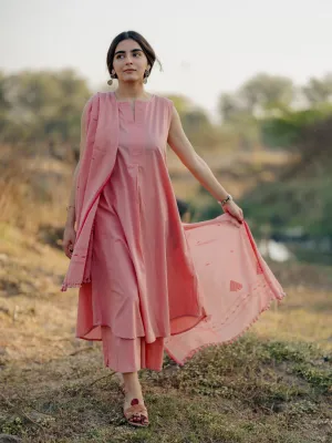 Sugar pink kurta set with jaamdani dupatta