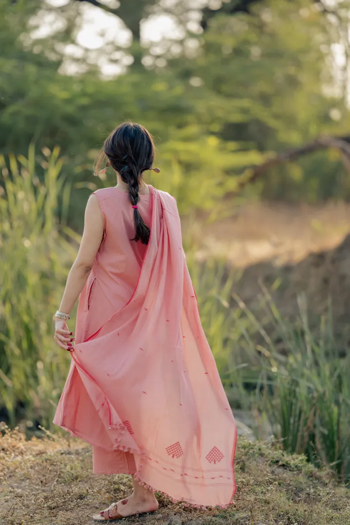 Sugar pink kurta set with jaamdani dupatta