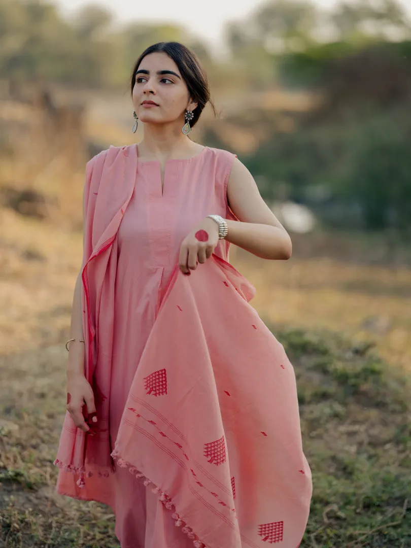 Sugar pink kurta set with jaamdani dupatta