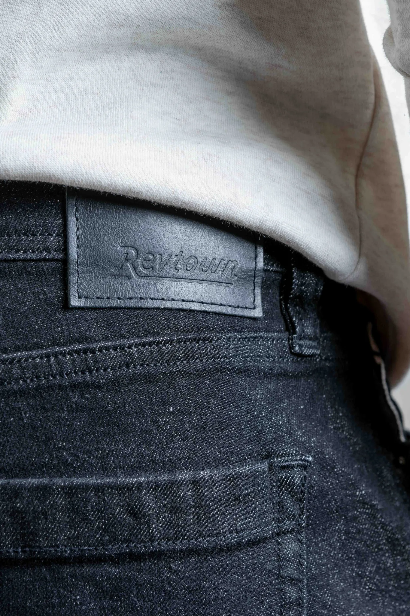 The Sharp Selvage Jet Black | Limited Edition